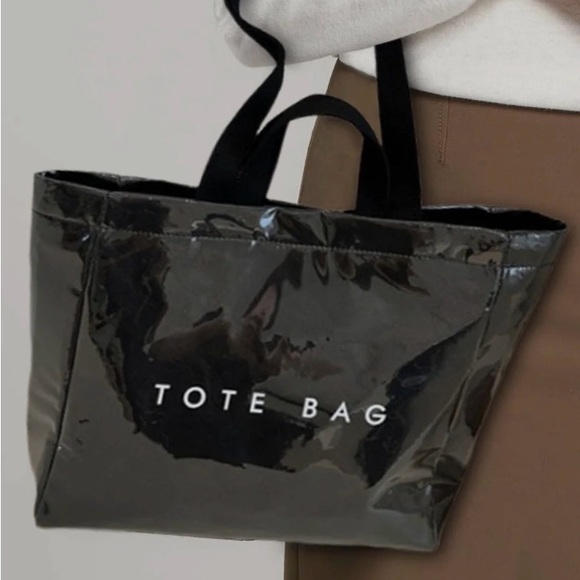 The Unbranded Brand Handbags - Black Tote Bag